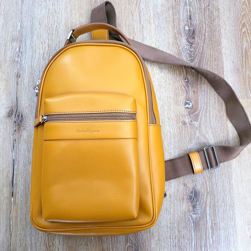 Salvatore Ferragamo men's leather shoulder bag Mustard Yellow